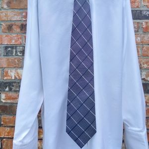 Necktie 100% silk Navy & White by Hunt Club
